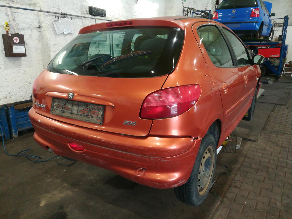 PEUGEOT 206 2000