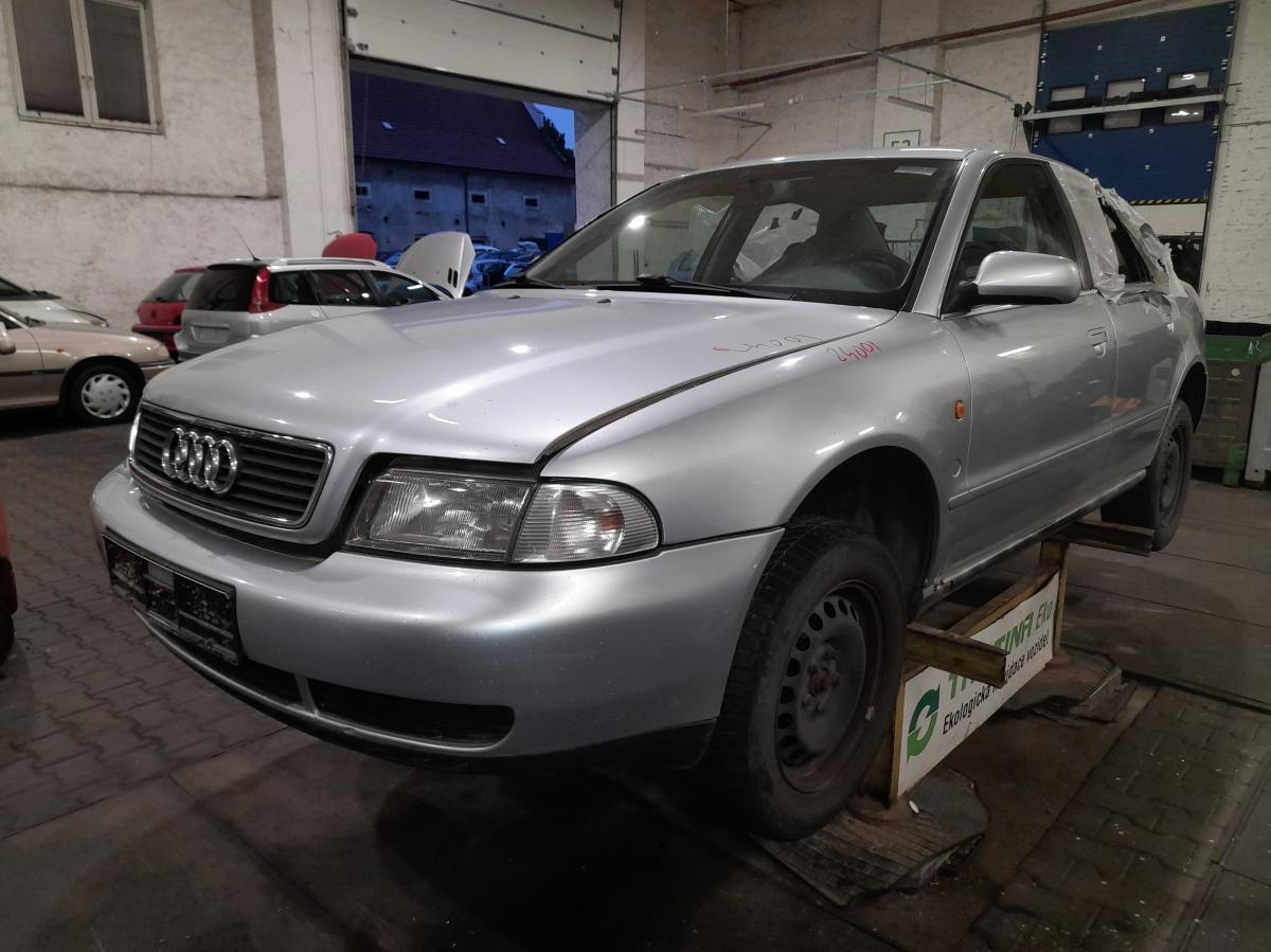 AUDI A4 1996