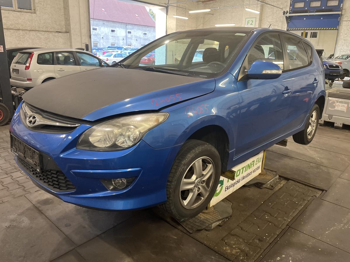 HYUNDAI I30 2011