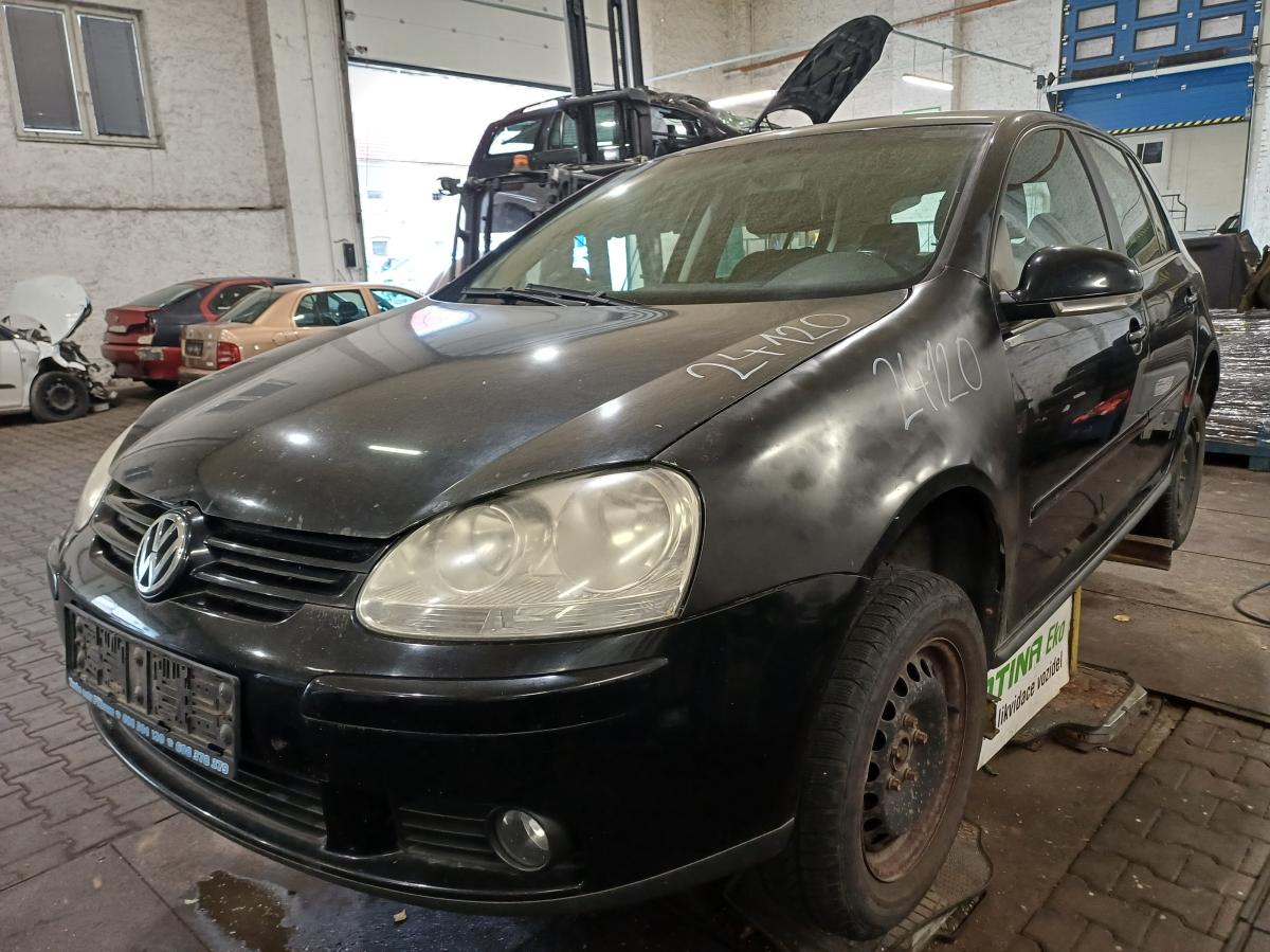 VOLKSWAGEN GOLF 2005