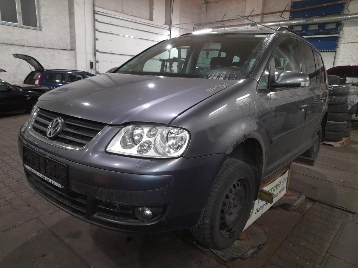 VOLKSWAGEN TOURAN 2006