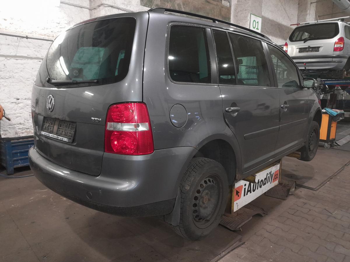 VOLKSWAGEN TOURAN 2006