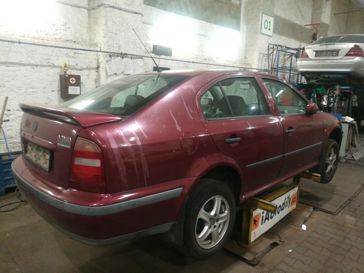 ŠKODA OCTAVIA 1998