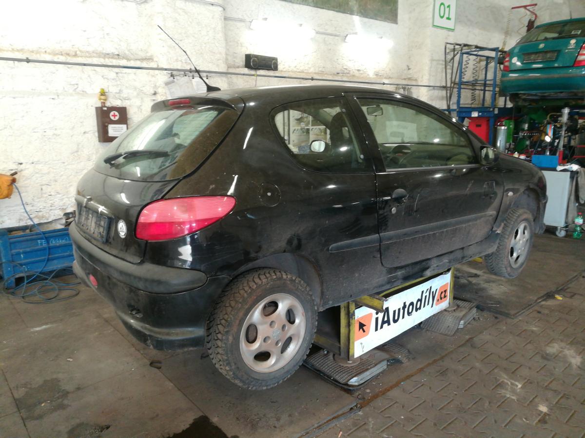 PEUGEOT 206 2002