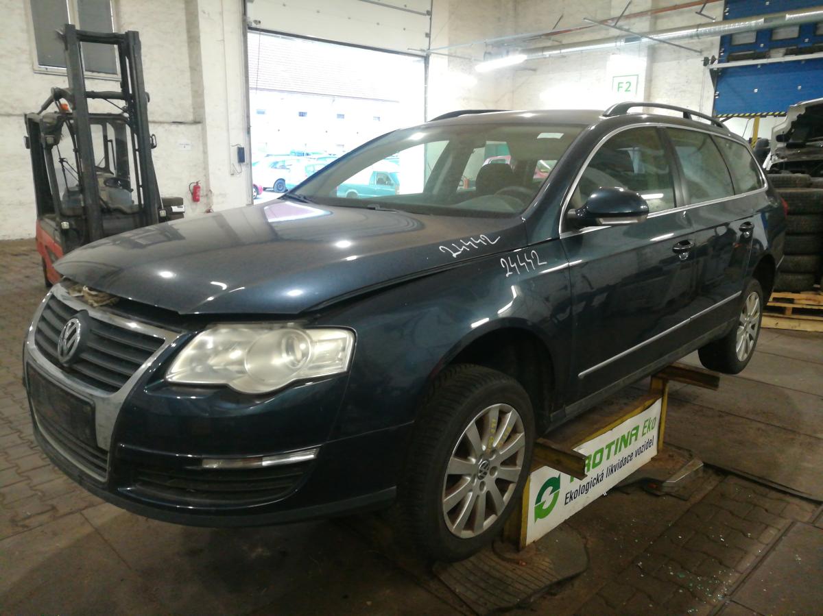 VOLKSWAGEN PASSAT 2007