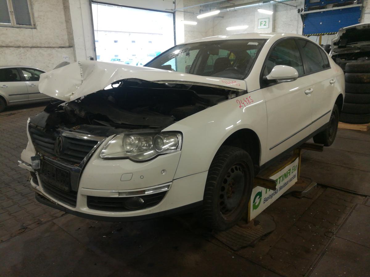 VOLKSWAGEN PASSAT 2008