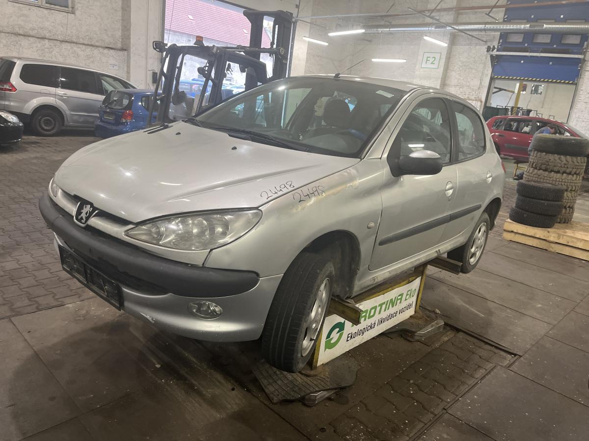 PEUGEOT 206 2003