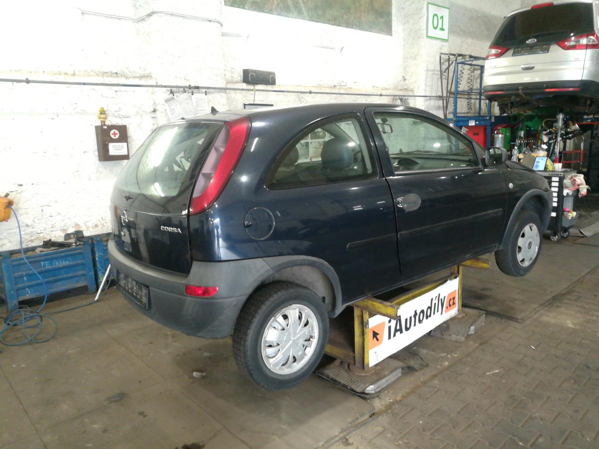 OPEL CORSA 2001