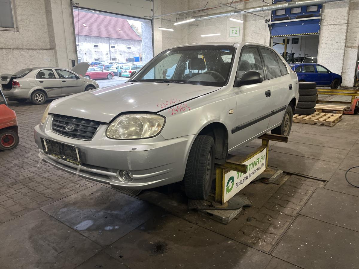 HYUNDAI ACCENT 2005