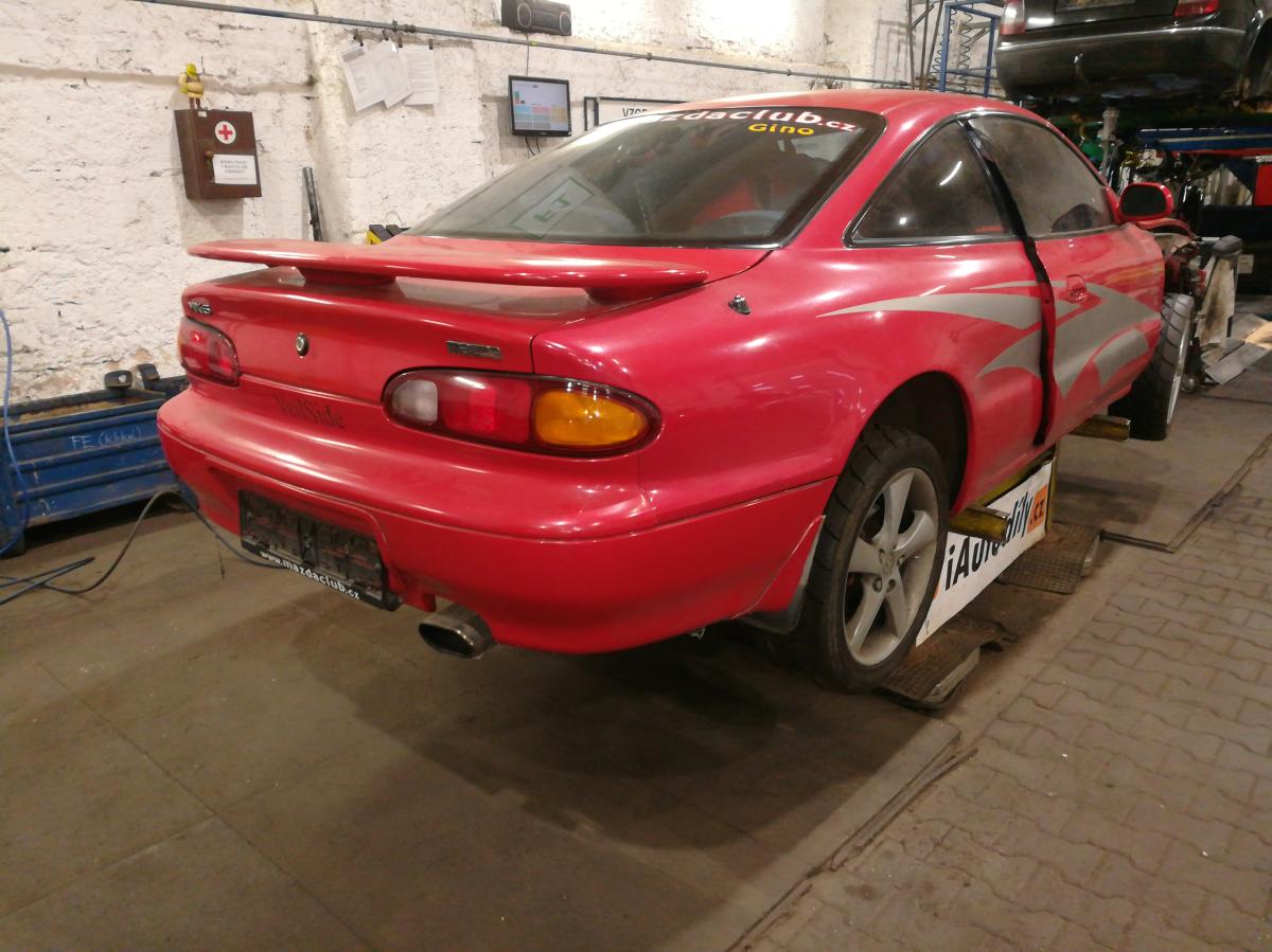 MAZDA MX-6 1993