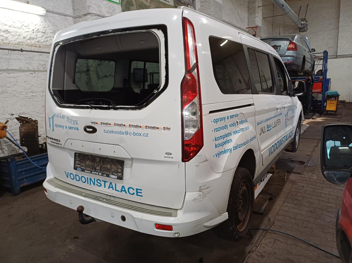 FORD Tourneo CONNECT 2015