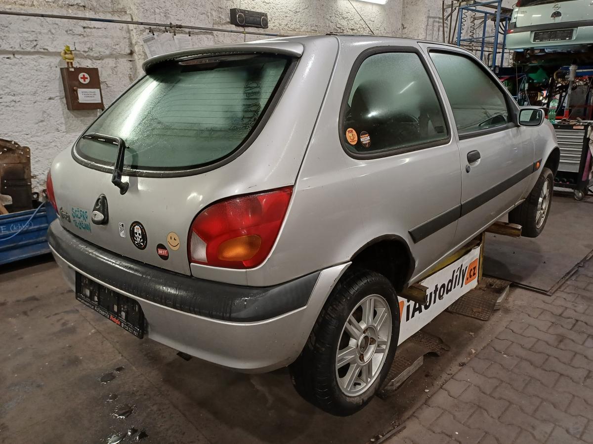 FORD FIESTA 2000