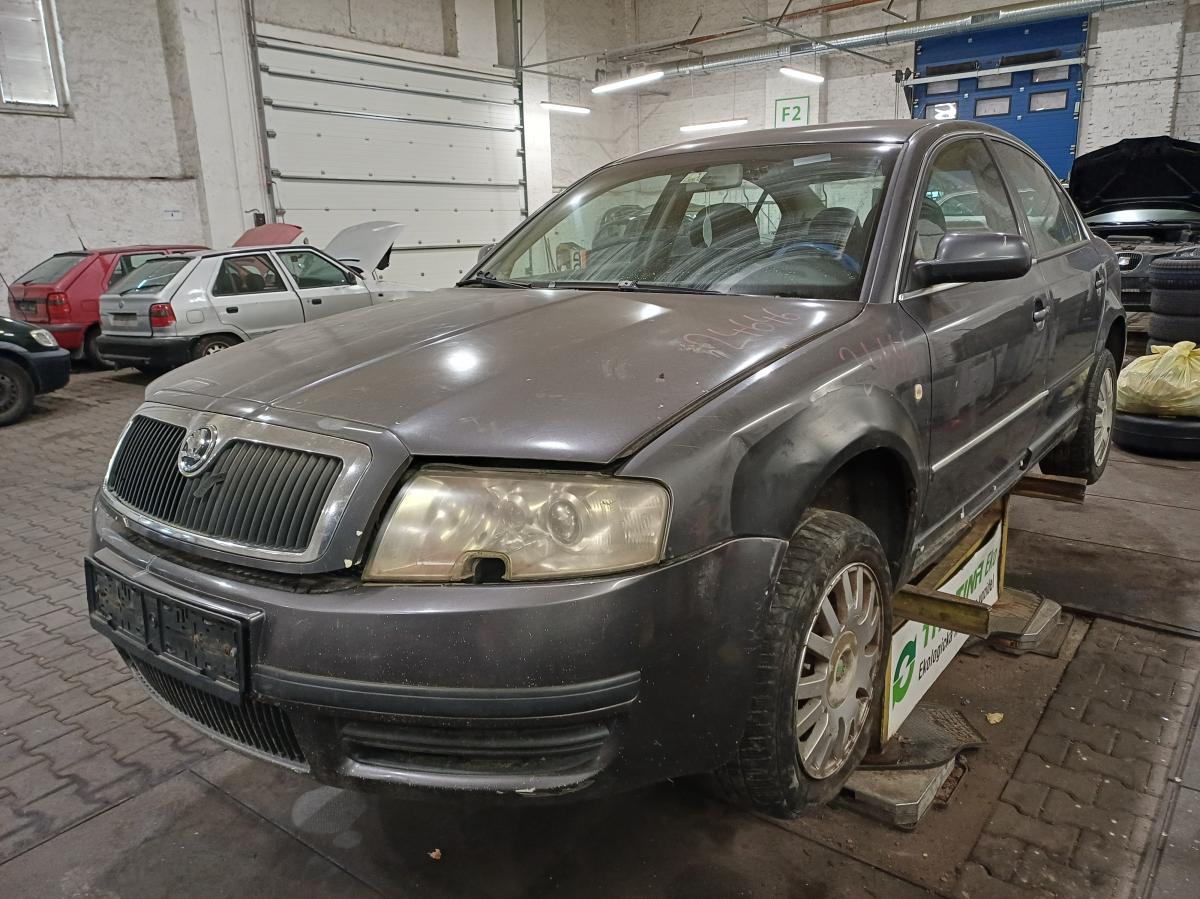 ŠKODA SUPERB 2004