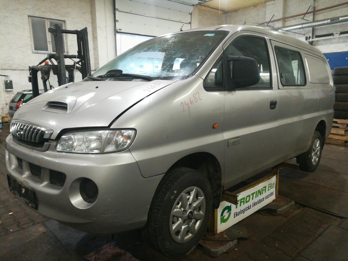 HYUNDAI H-1 2006