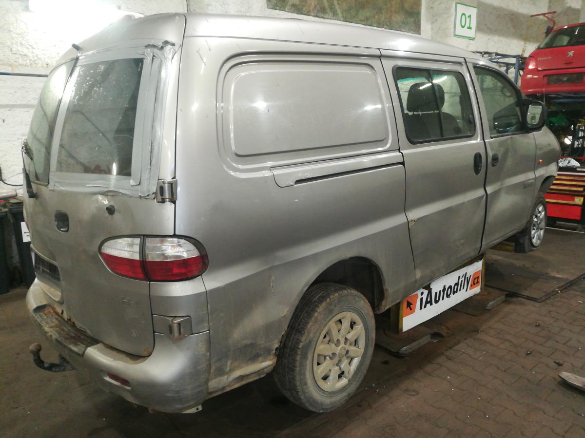 HYUNDAI H-1 2006