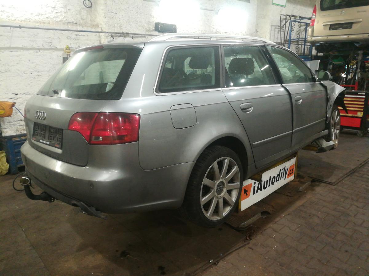 AUDI A4 AVANT 2005