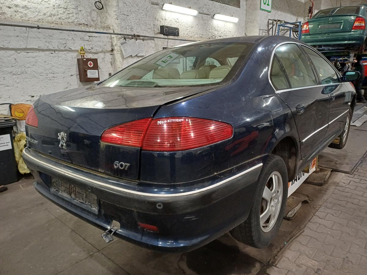 PEUGEOT 607 2000