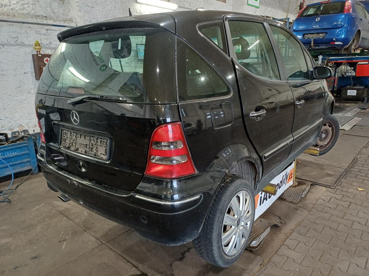 Mercedes-BENZ A 2004