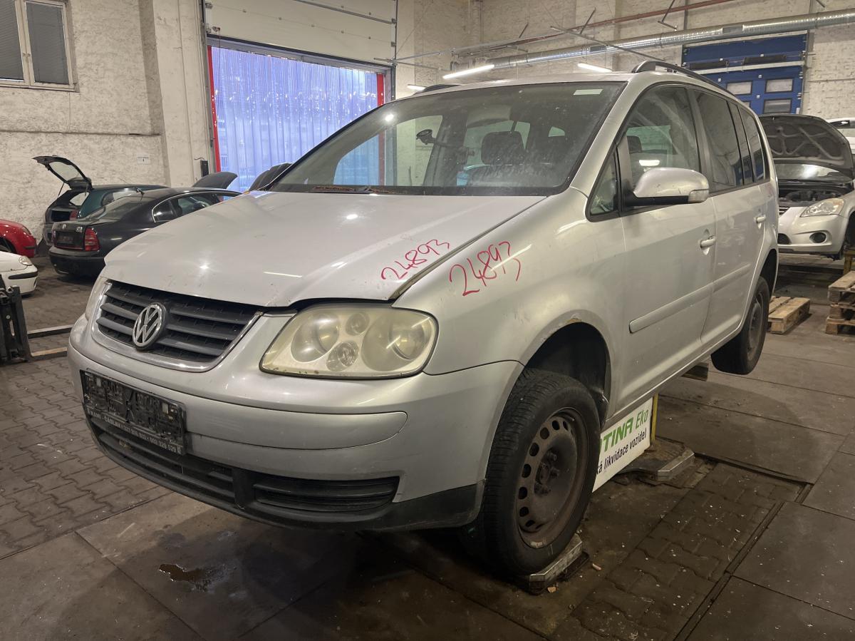 VOLKSWAGEN TOURAN 2004