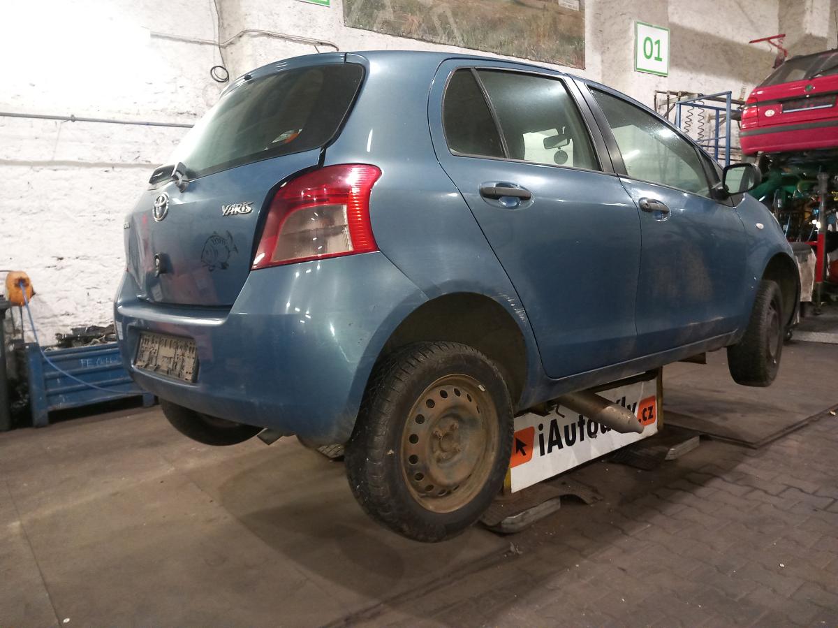 TOYOTA YARIS 2006