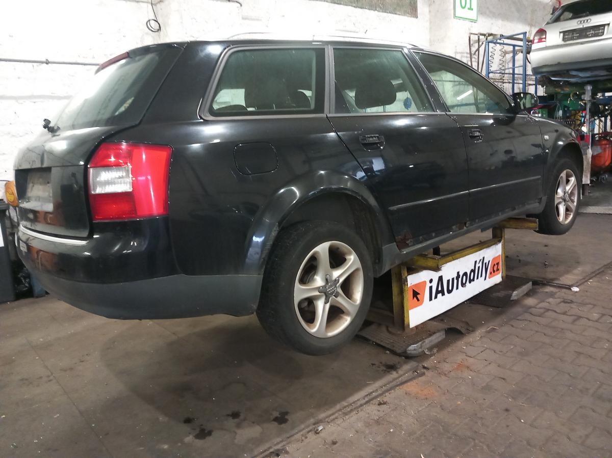 AUDI A4 AVANT 2002