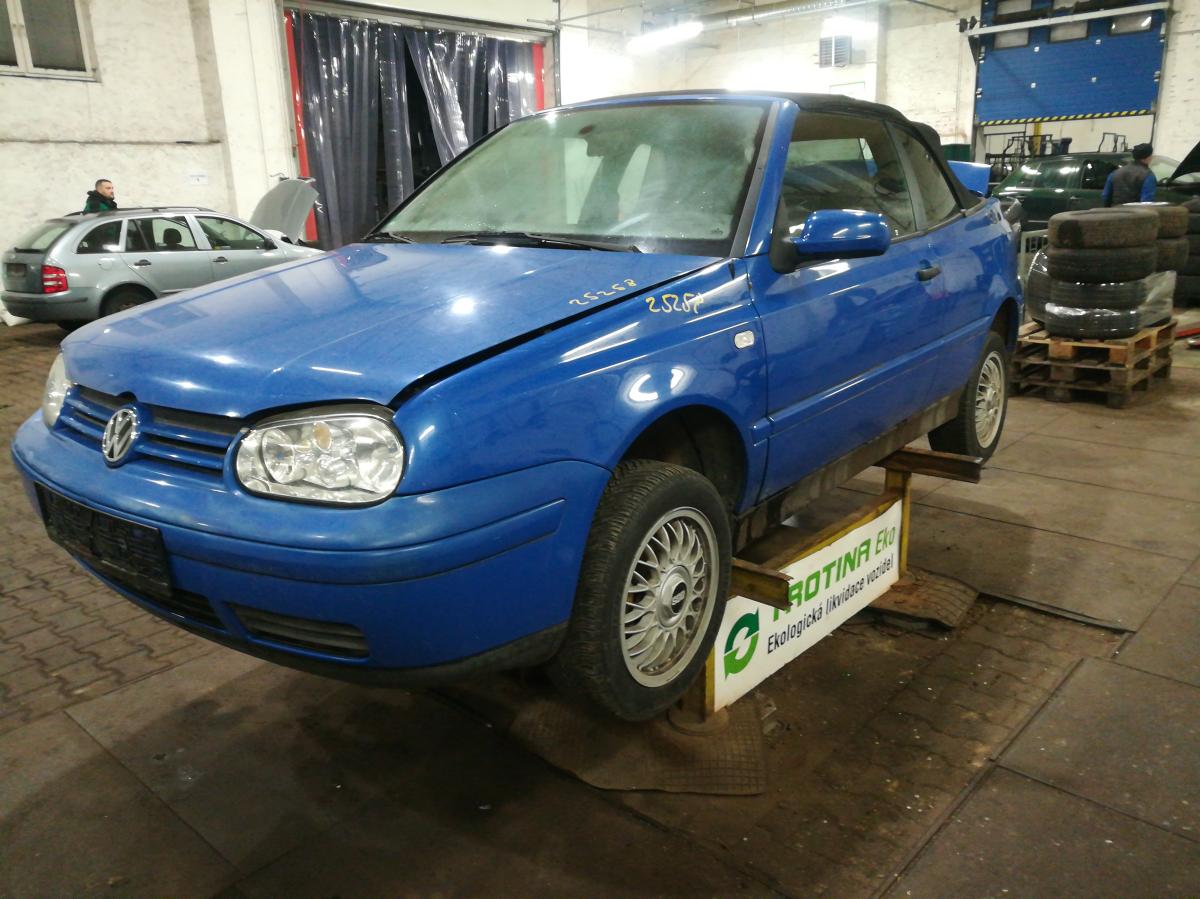 VOLKSWAGEN GOLF  1998