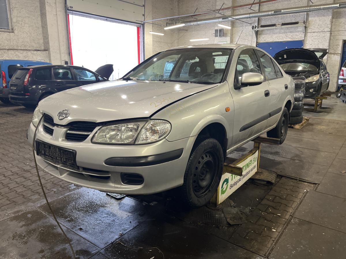 NISSAN ALMERA 2002