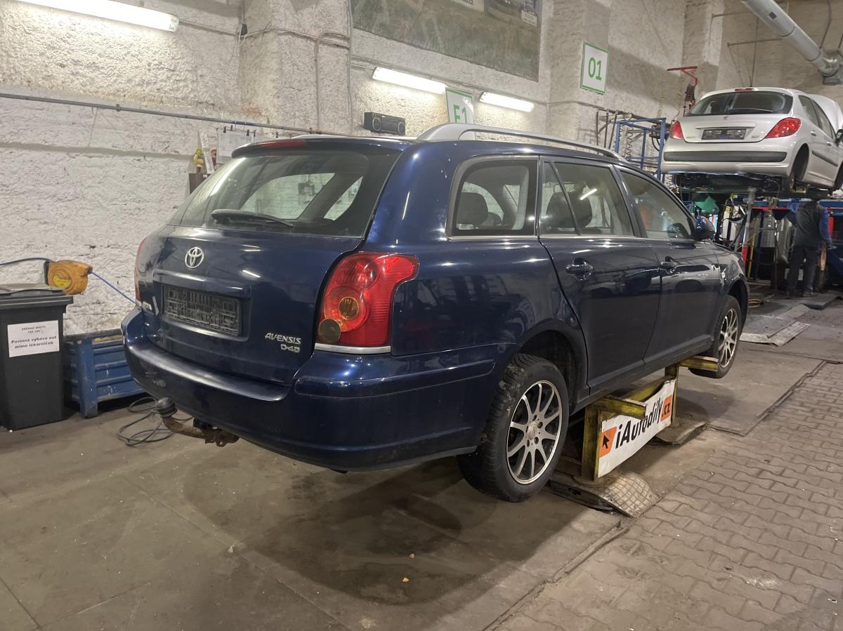 TOYOTA AVENSIS 2006