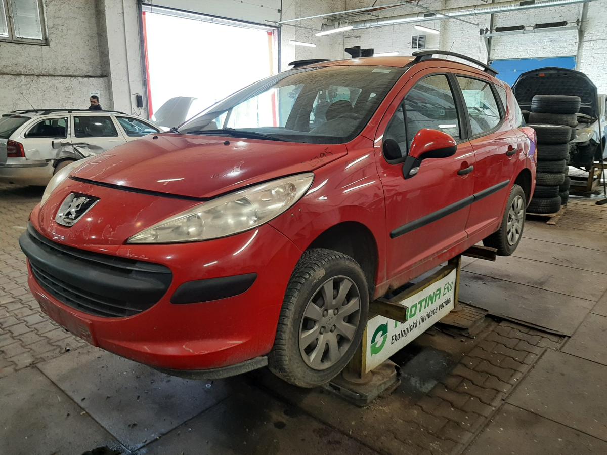 PEUGEOT 207 2009