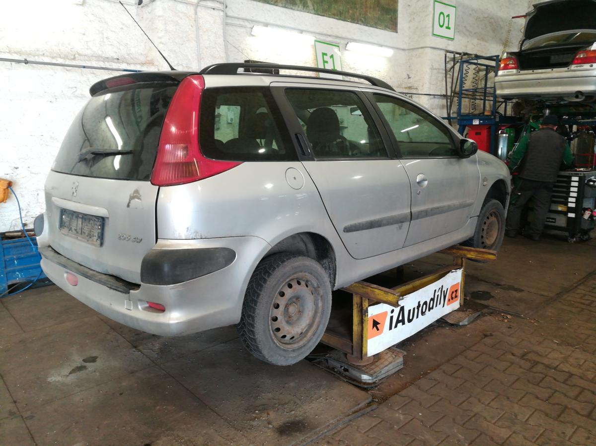 PEUGEOT 206 2004