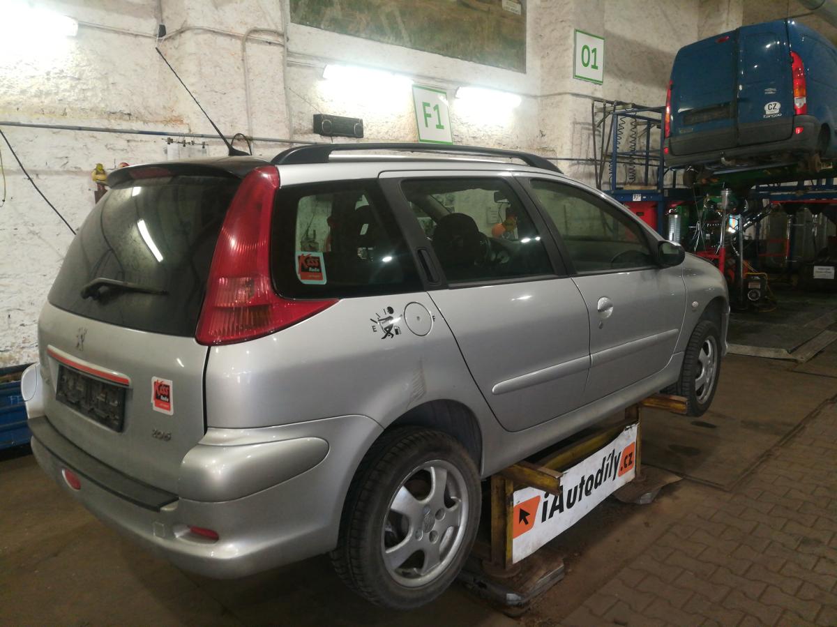 PEUGEOT 206 2004