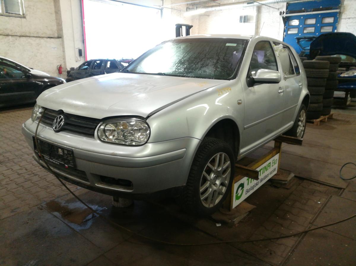 VOLKSWAGEN GOLF 2003