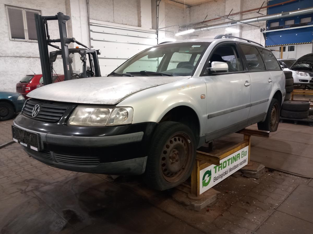 Volkswagen PASSAT VARIANT 1998