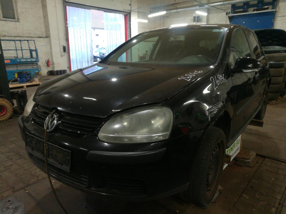 Volkswagen GOLF 2004