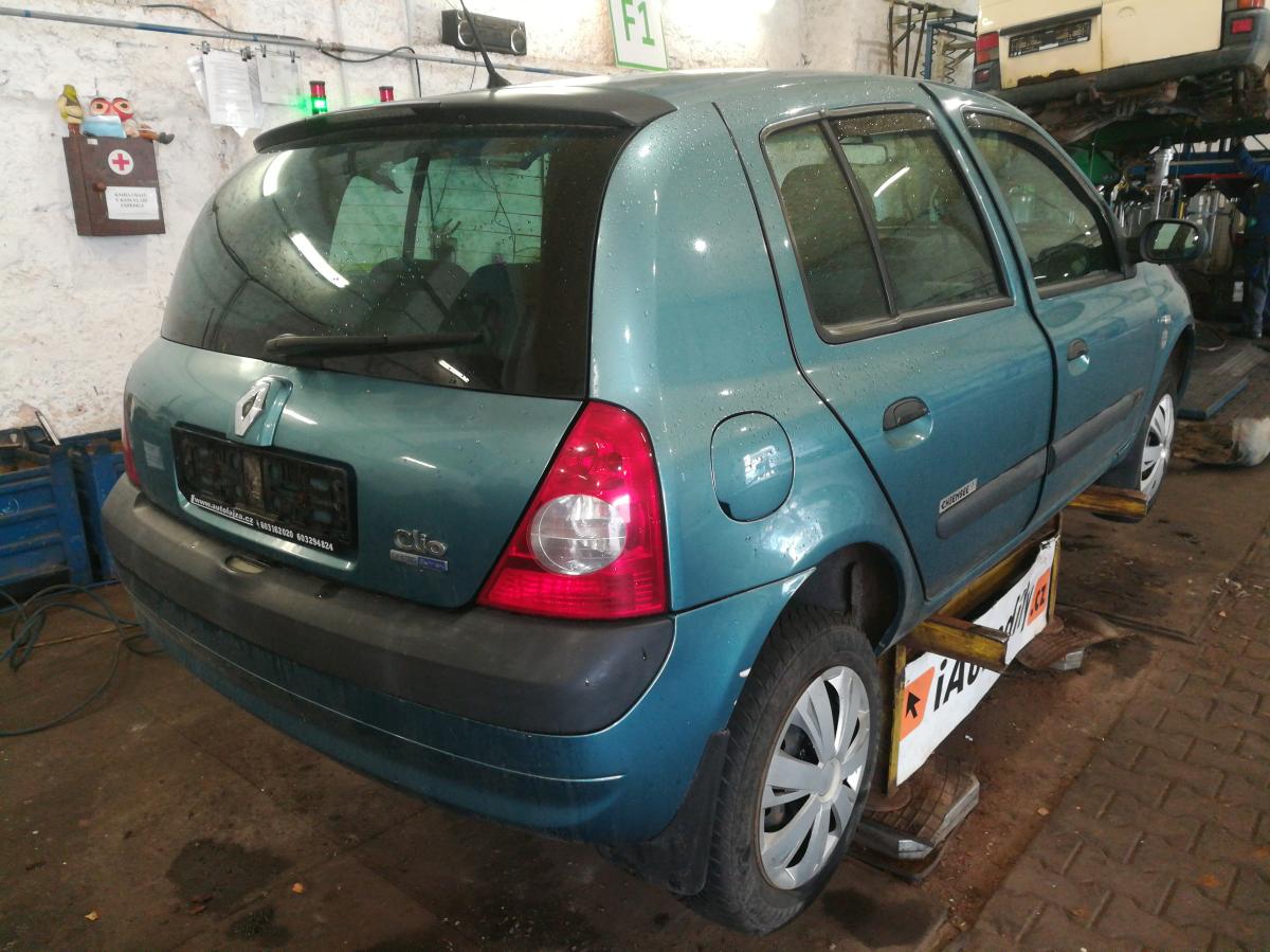 RENAULT CLIO 2003