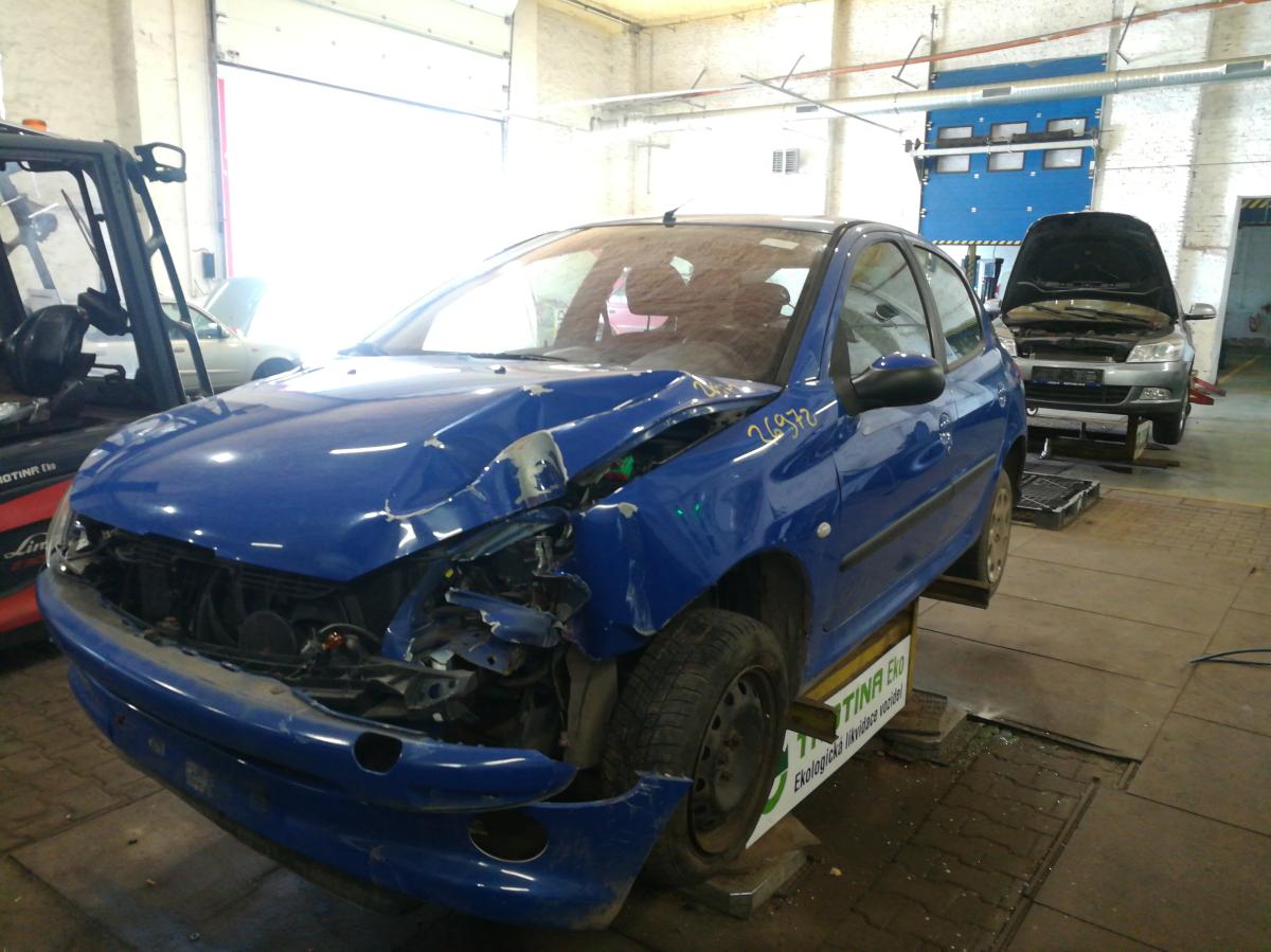 PEUGEOT 206 2004