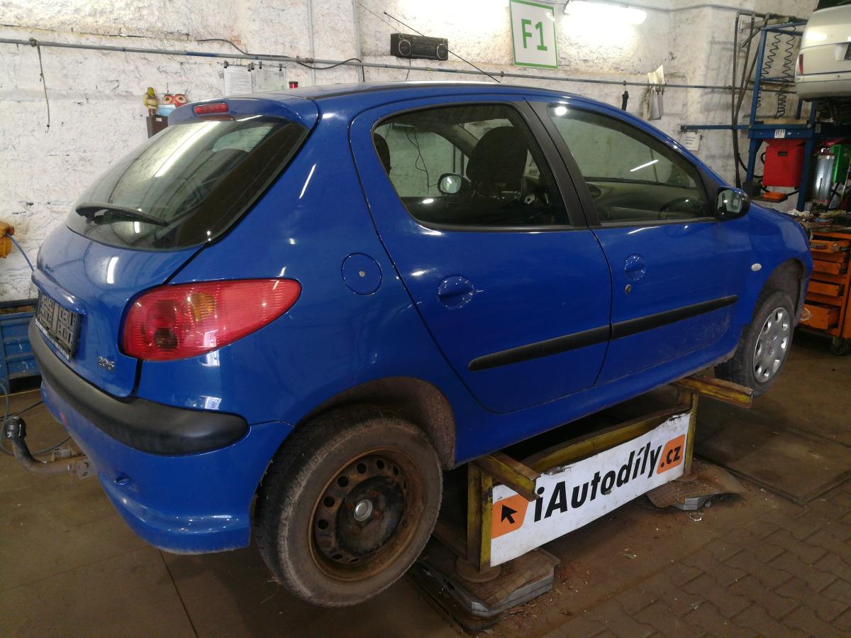 PEUGEOT 206 2004
