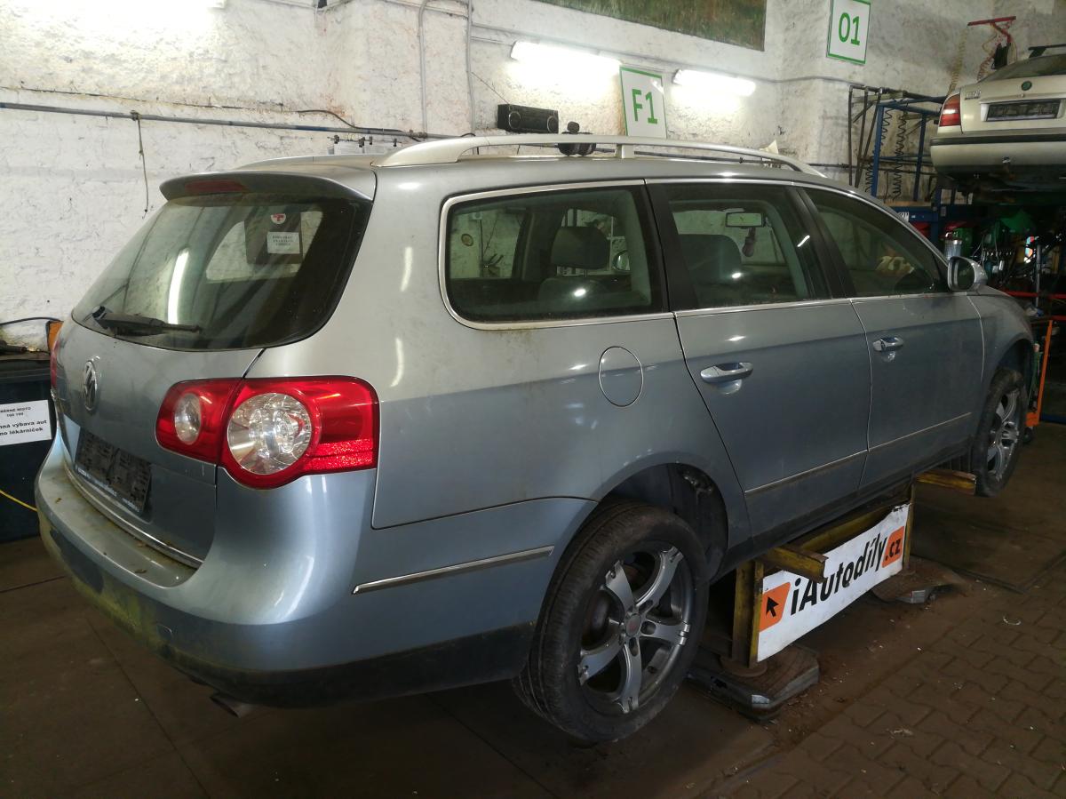 VOLKSWAGEN PASSAT  2006