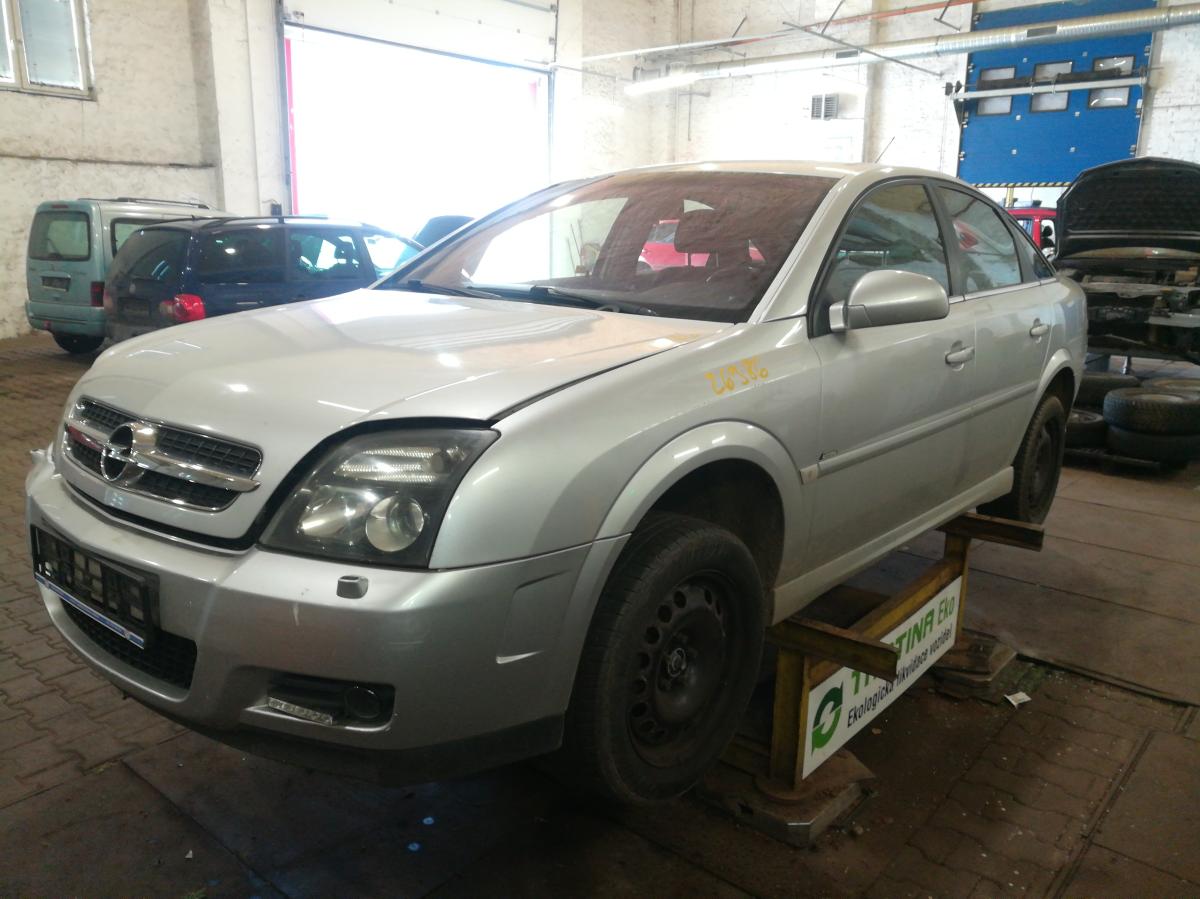 OPEL VECTRA  2004