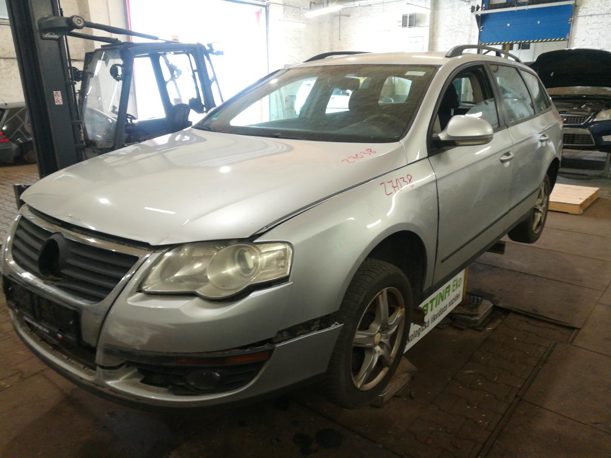 VOLKSWAGEN PASSAT  2009