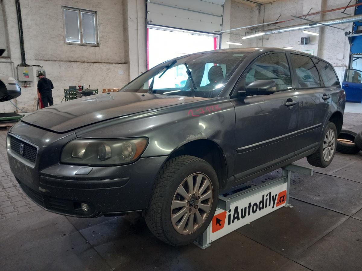 VOLVO V50  2005