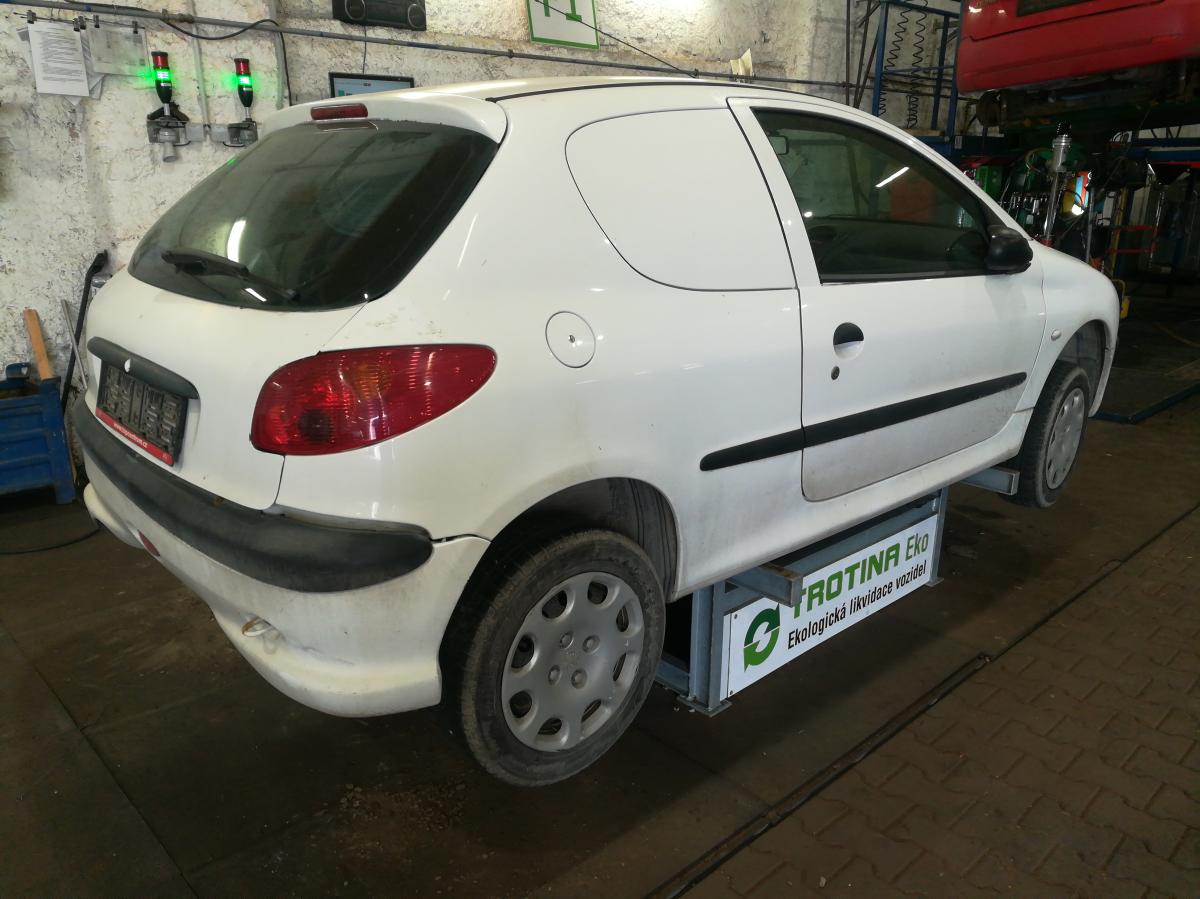 PEUGEOT 206 2005