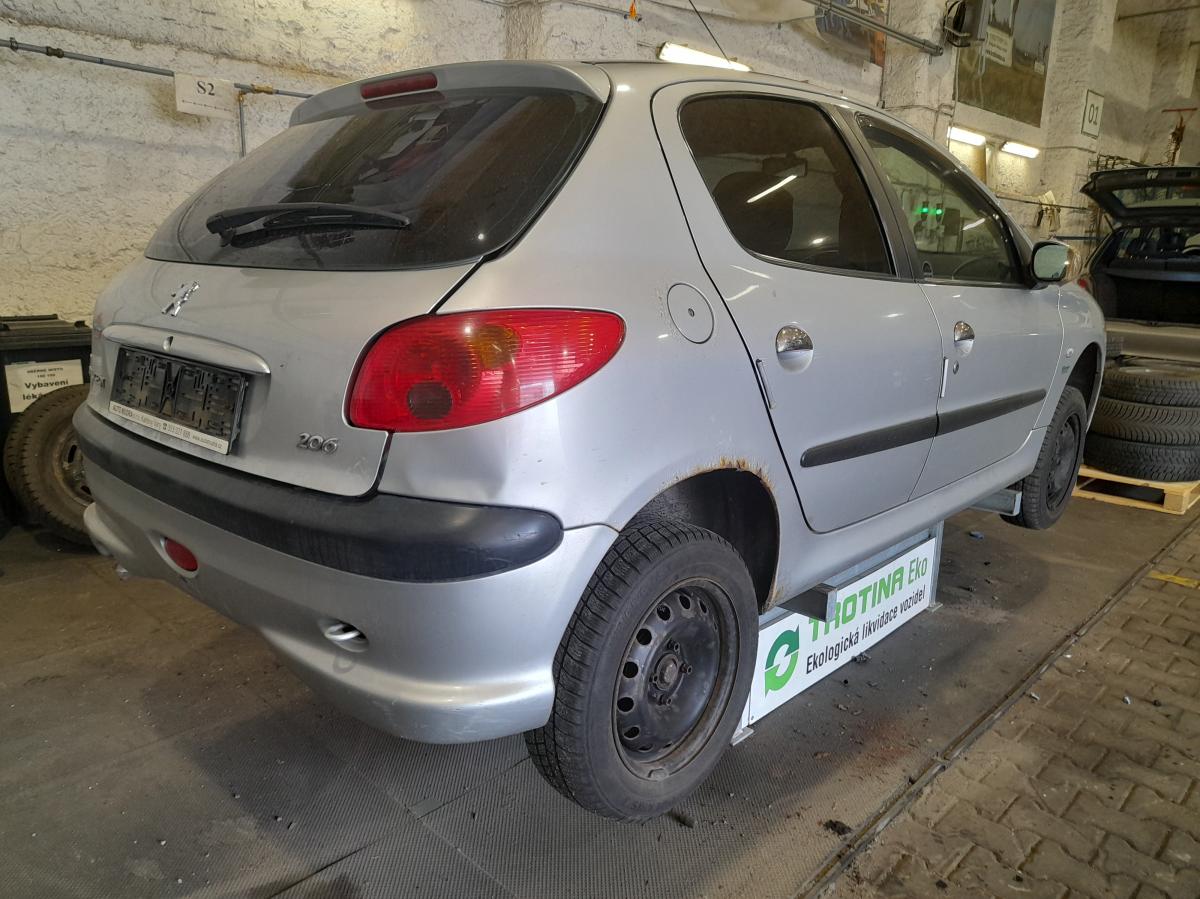 PEUGEOT 206 2006