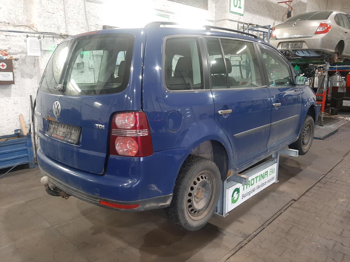 VOLKSWAGEN TOURAN 2007