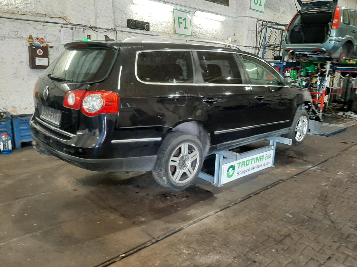 VOLKSWAGEN PASSAT  2006