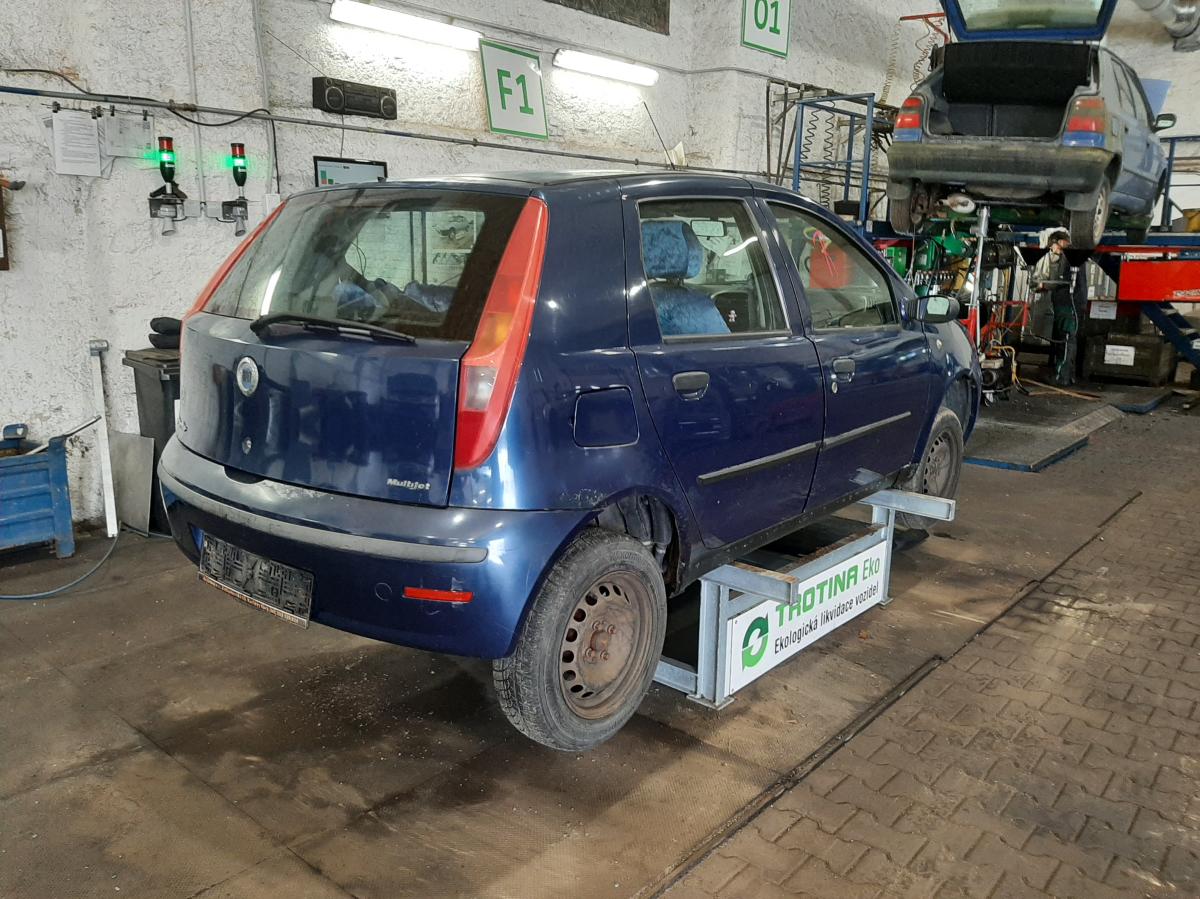 FIAT PUNTO  2003
