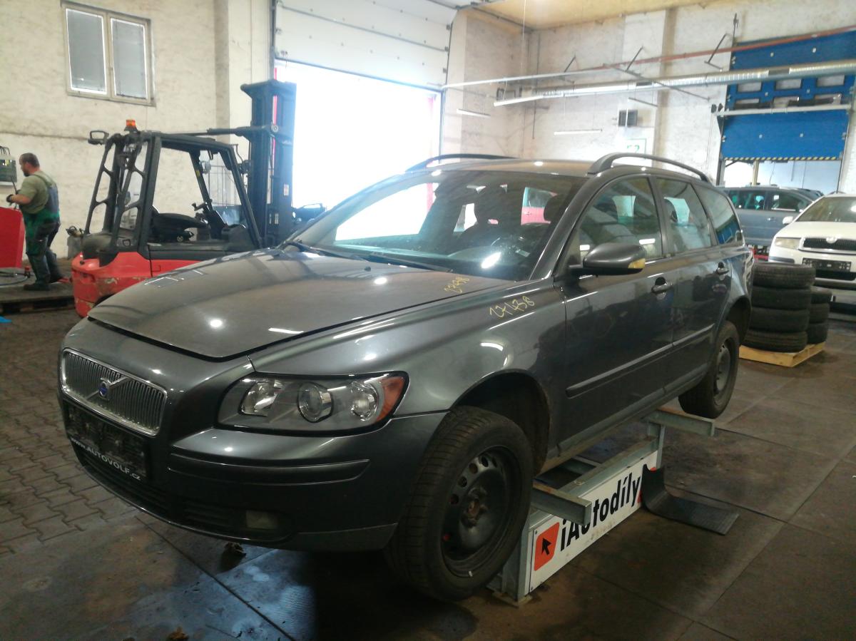 VOLVO V50 2005