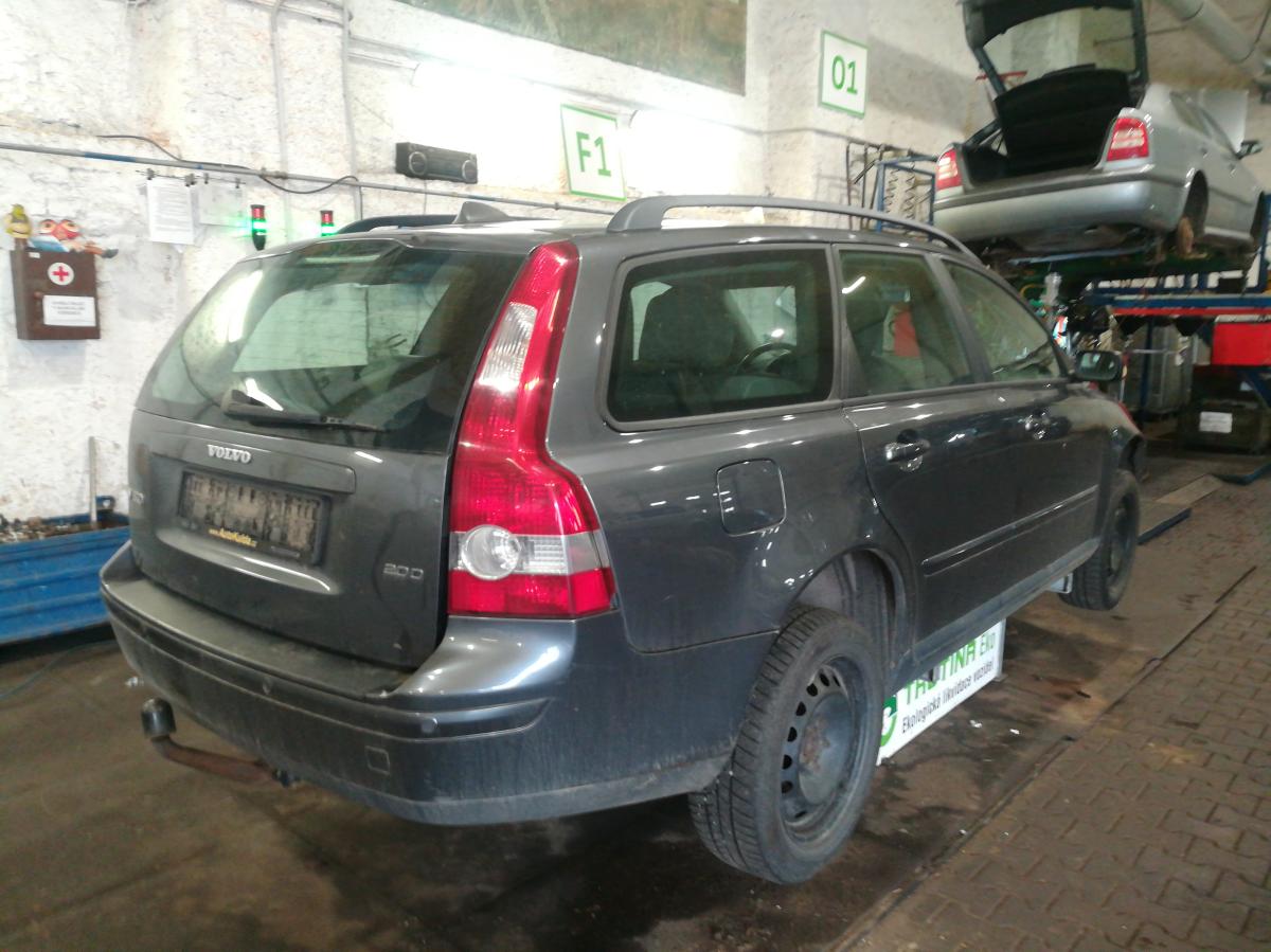 VOLVO V50 2005