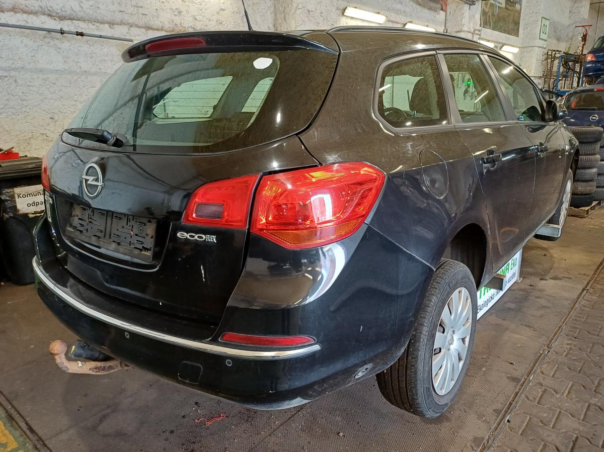 OPEL ASTRA 2015