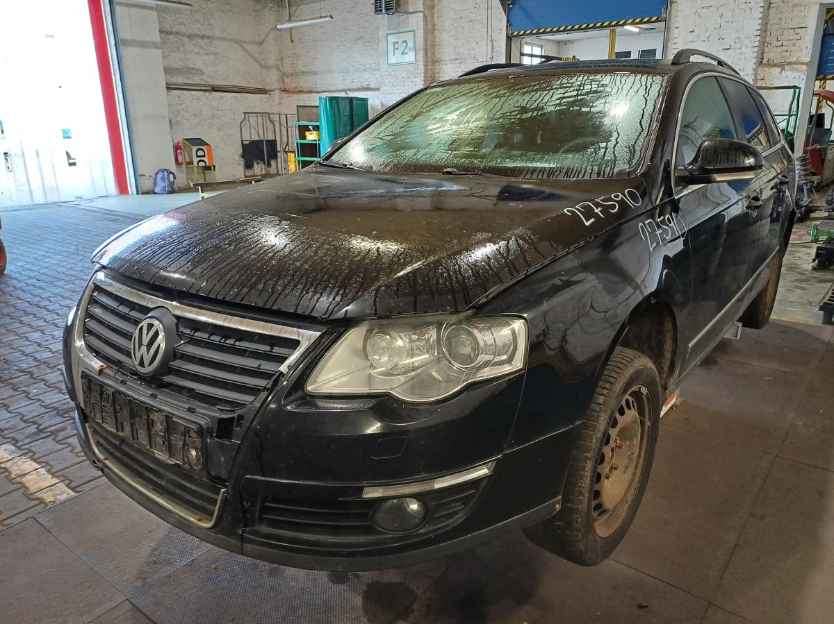 VOLKSWAGEN PASSAT  2010